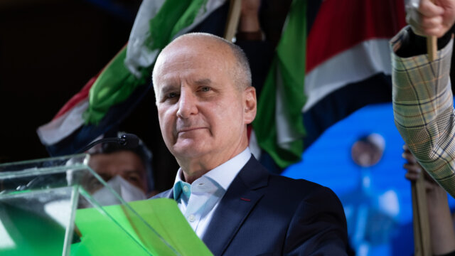 Ozzie Hoppe Election Photography Costa Rica